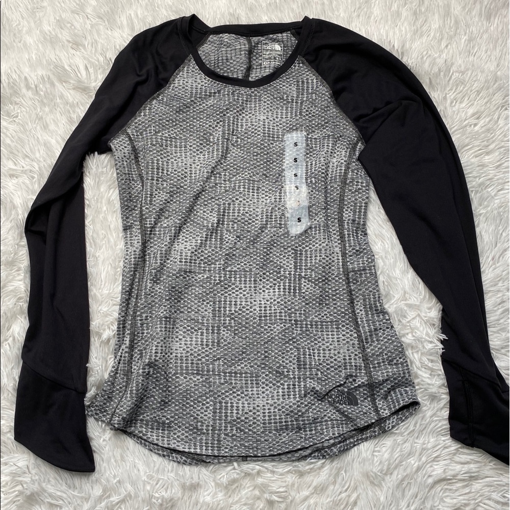 North Face | Black Raglan | Small